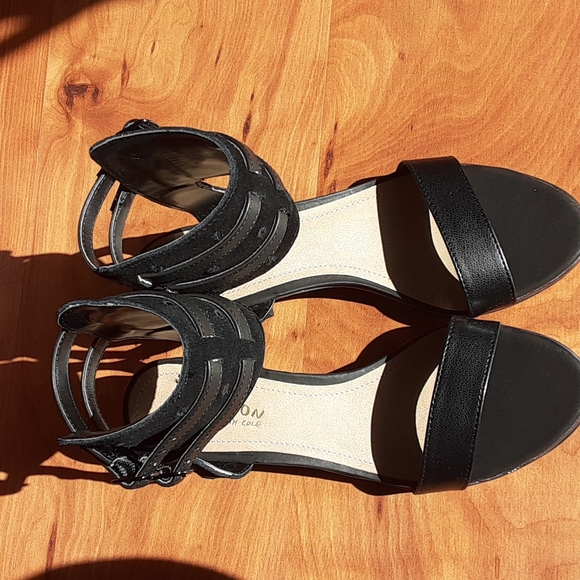 Kenneth Cole Reaction black sandal - Picture 2 of 10